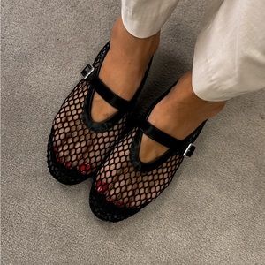 Source Unknown Mesh flats